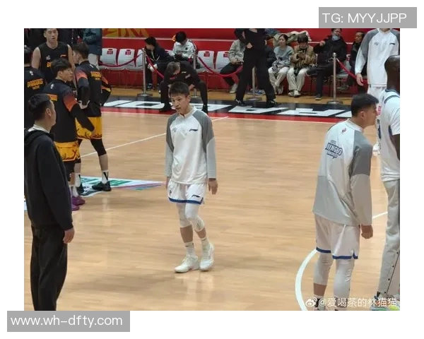 刘晓宇的篮球之路:从青涩少年到职业明星的成长历程与心路历程 刘晓宇的篮球之路:从青涩少年到职业明星的成长历程与心路历程