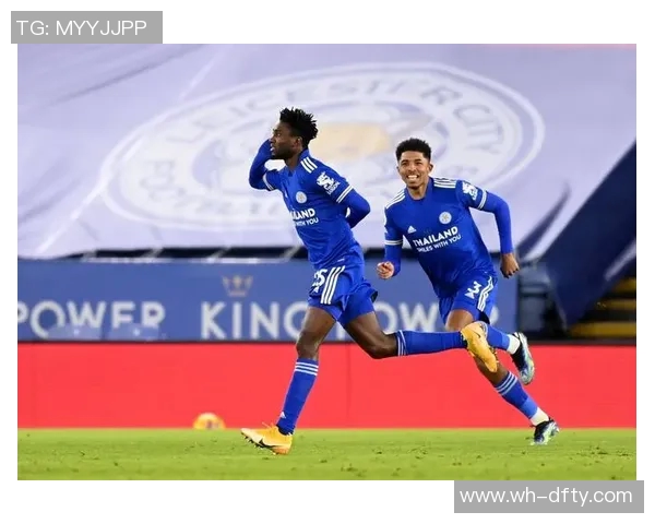 英超激战莱斯特城迎战狼队争夺关键三分的精彩对决