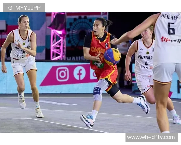 芝加哥天空与康涅狄格太阳的激烈对决展现女篮魅力与实力较量