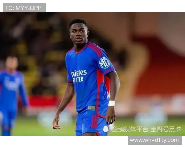 迈尼昂的崛起与挑战：从新星门将到国际赛场的闪耀之路