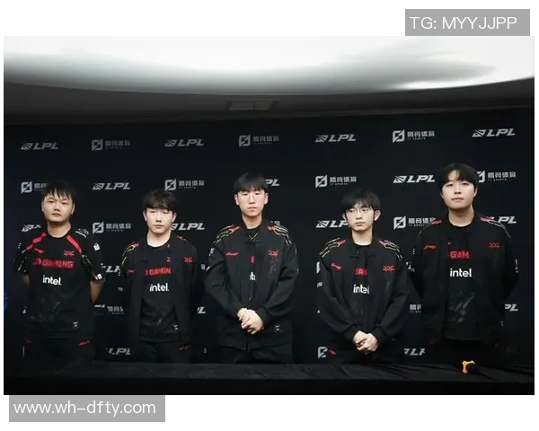 和平精英专题深入解析JDG战队的战术节奏与团队协作策略